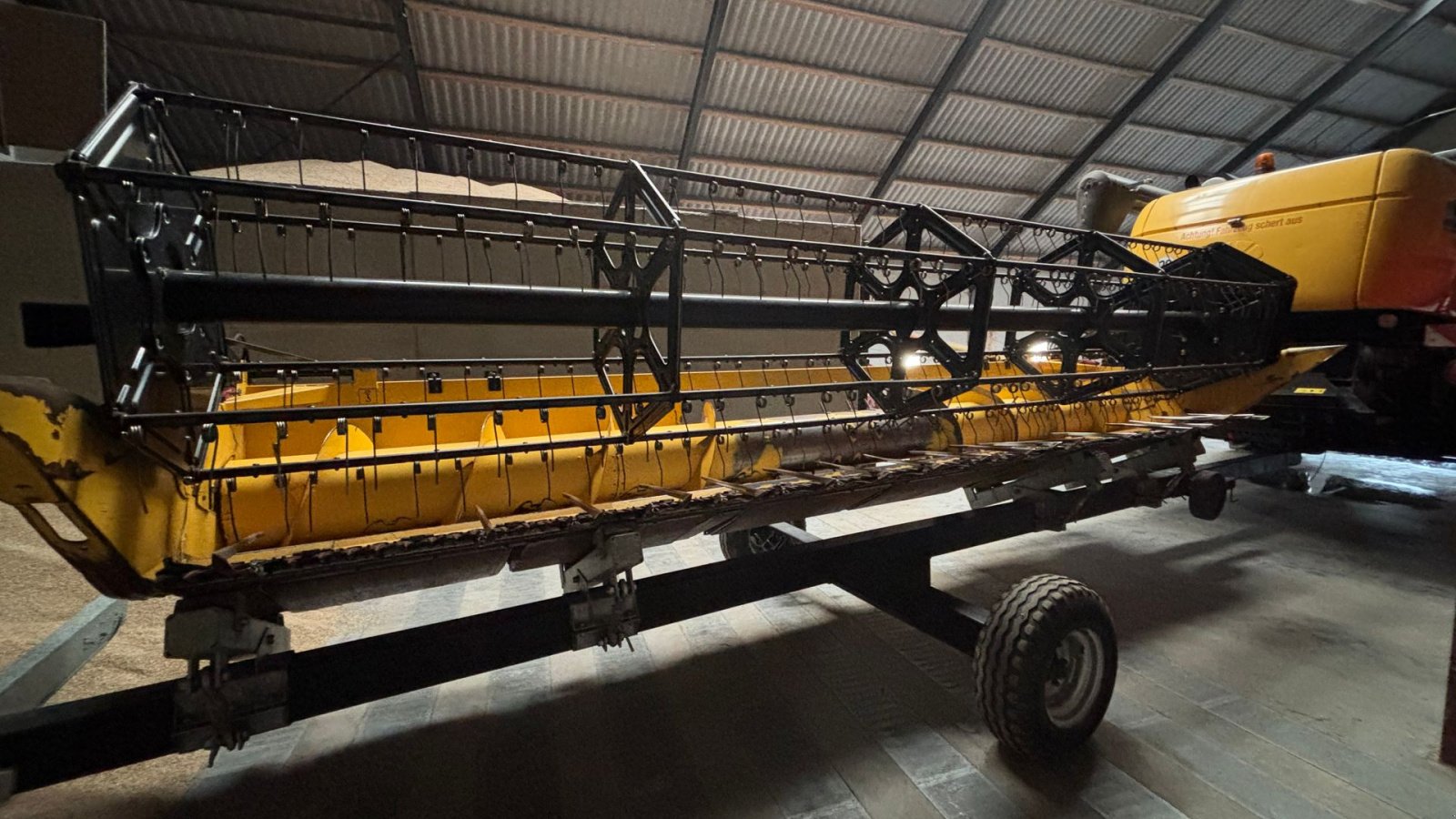 Mähdrescher of the type New Holland CX6090 CX6090, Gebrauchtmaschine in Glamsbjerg (Picture 10)