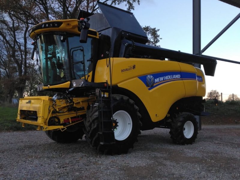 Mähdrescher Türe ait New Holland CX6.80, Gebrauchtmaschine içinde Le Horps (resim 1)
