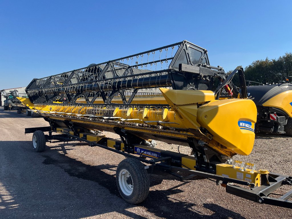 Mähdrescher typu New Holland CX6.90 LATERAL, Gebrauchtmaschine v VERT TOULON (Obrázek 3)