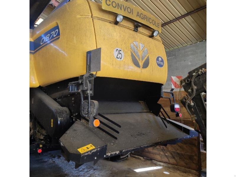 Mähdrescher of the type New Holland CX8-70, Gebrauchtmaschine in CHAUMONT (Picture 6)