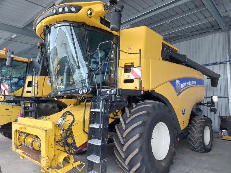 Mähdrescher του τύπου New Holland CX8-70, Gebrauchtmaschine σε CHAUMONT (Φωτογραφία 1)