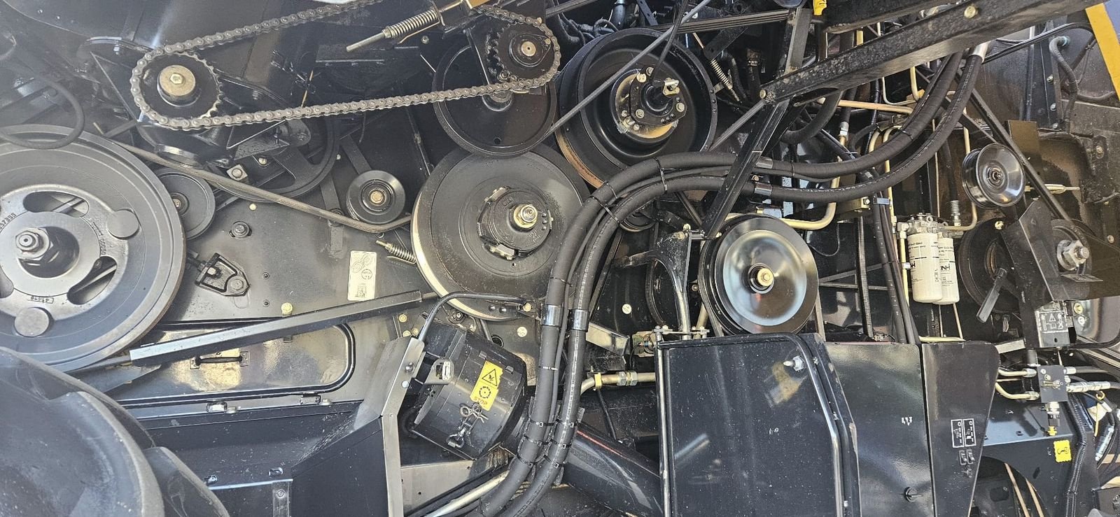 Mähdrescher del tipo New Holland CX8040, Gebrauchtmaschine In Burgkirchen (Immagine 8)