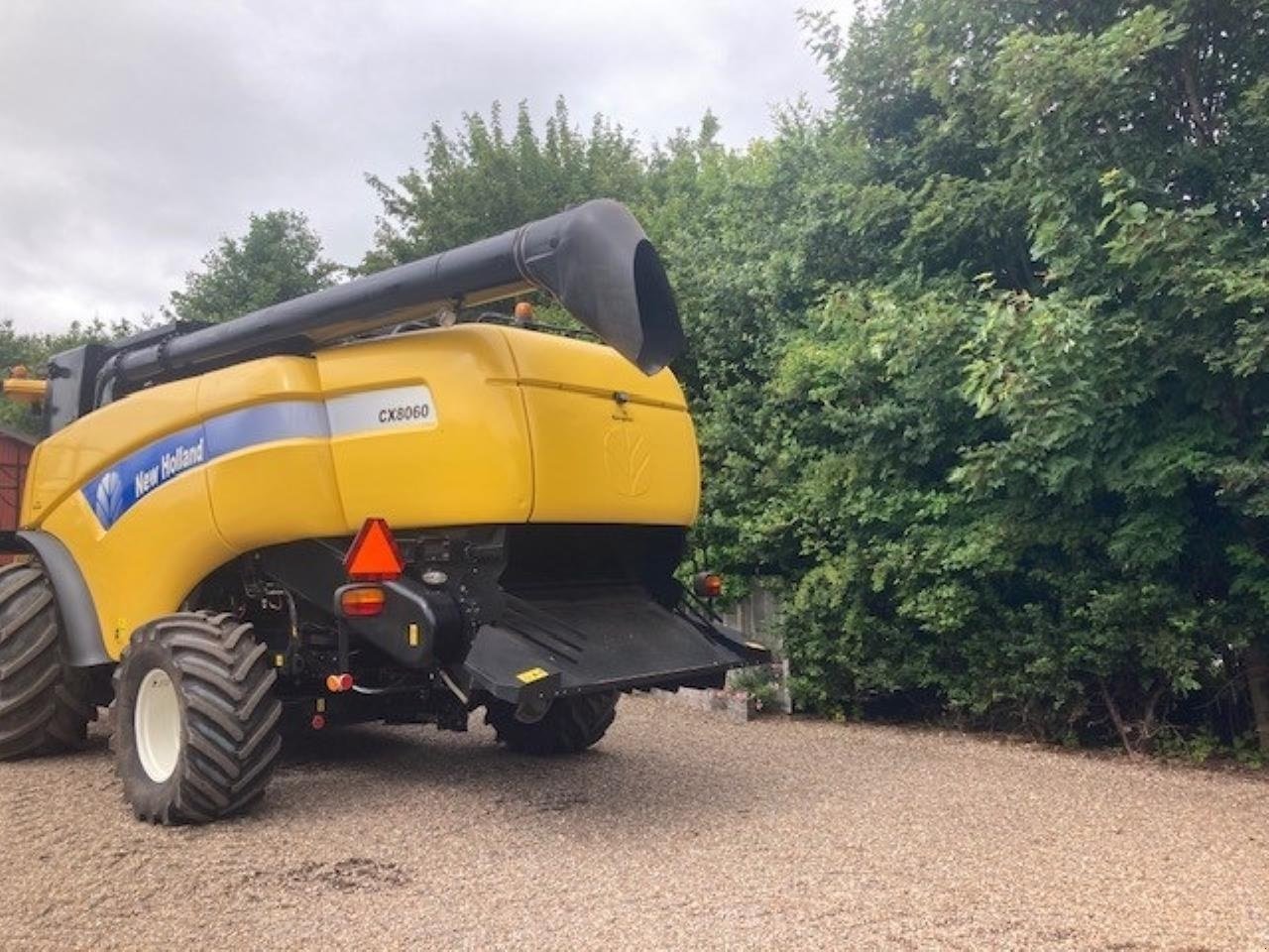 Mähdrescher of the type New Holland CX8060, Gebrauchtmaschine in Herning (Picture 4)