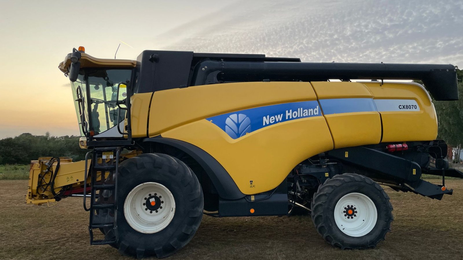 Mähdrescher типа New Holland CX8070, Gebrauchtmaschine в Hårlev (Фотография 2)