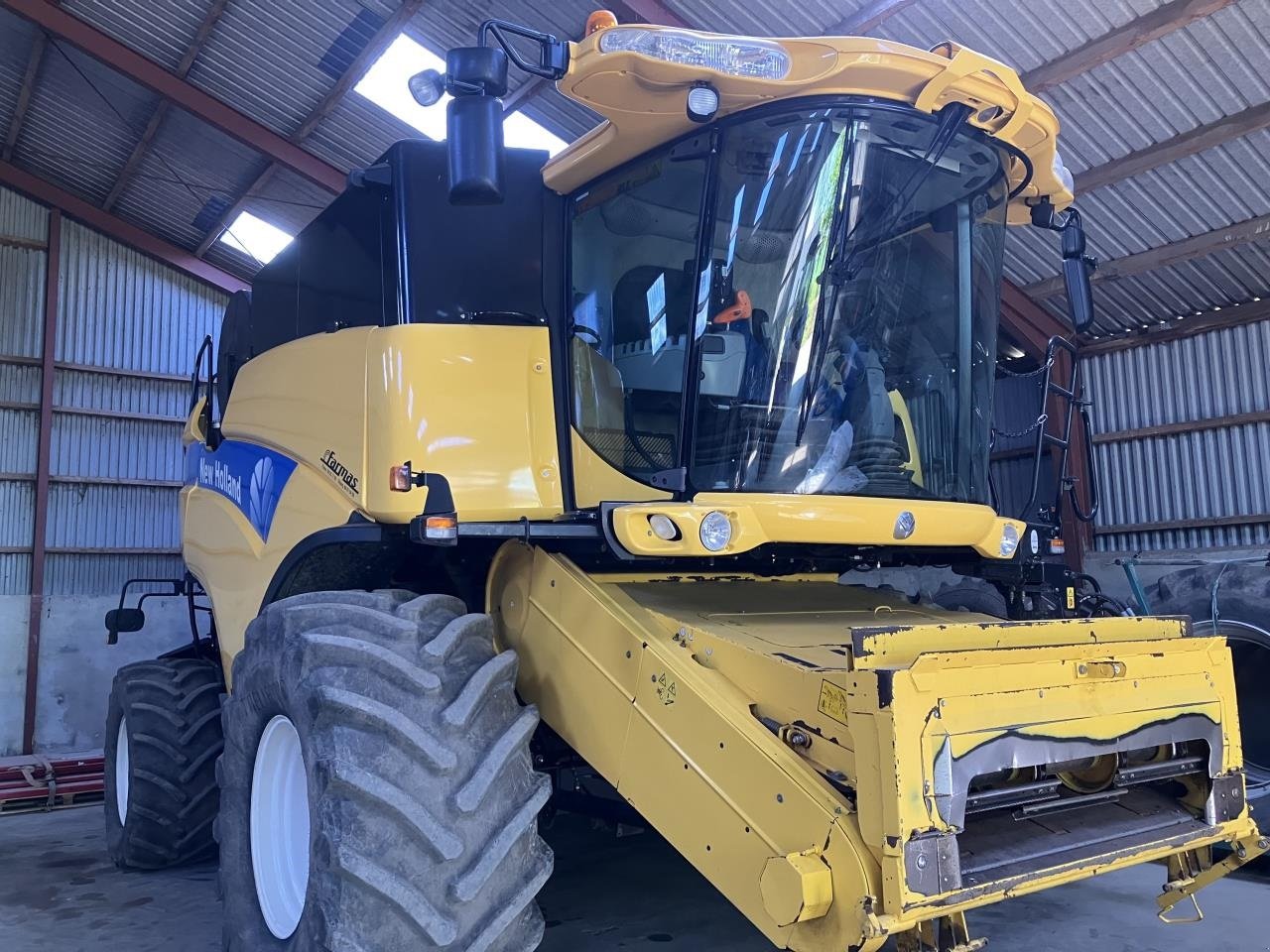 Mähdrescher of the type New Holland CX8080 SLH, Gebrauchtmaschine in Middelfart (Picture 1)