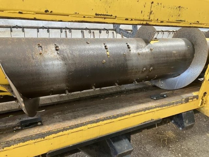 Mähdrescher of the type New Holland CX8080 SLH, Gebrauchtmaschine in Middelfart (Picture 8)