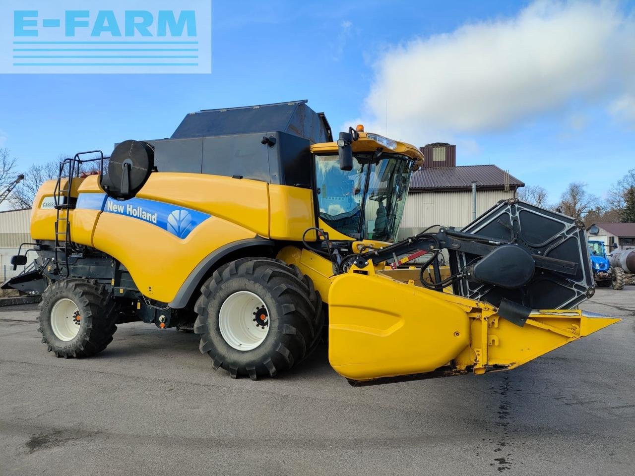 Mähdrescher of the type New Holland CX8080, Gebrauchtmaschine in ELEJA (Picture 1)