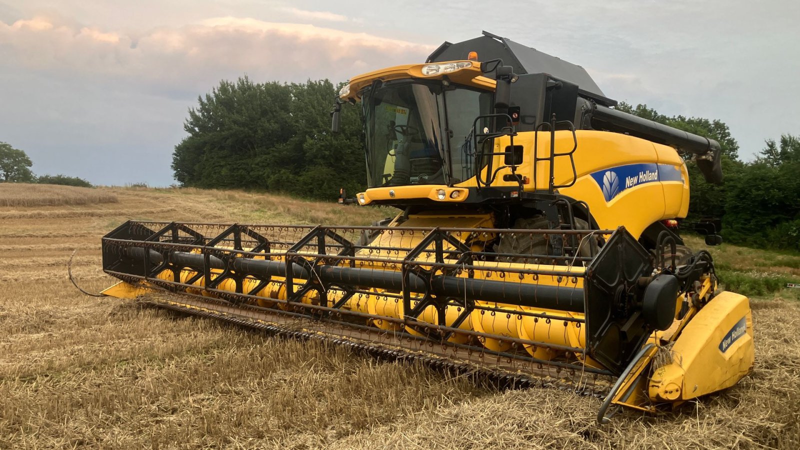 Mähdrescher des Typs New Holland CX8090 CX8090, Gebrauchtmaschine in Rødekro (Bild 5)