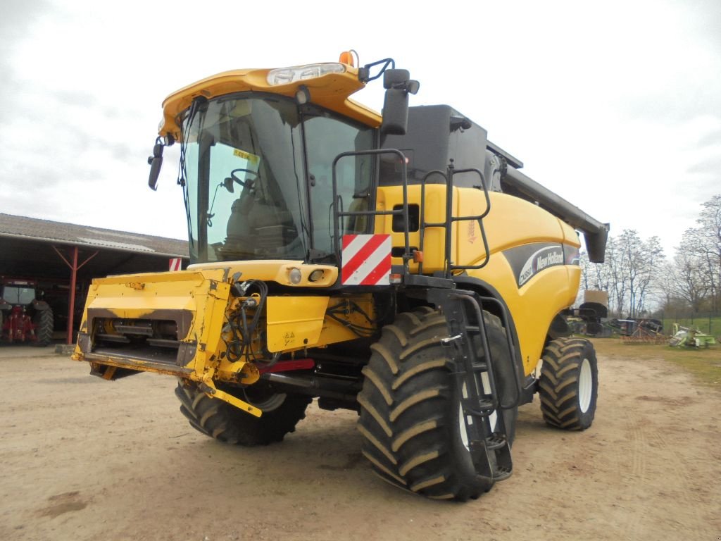 Mähdrescher typu New Holland CX860SL, Gebrauchtmaschine w AUTHON (Zdjęcie 2)