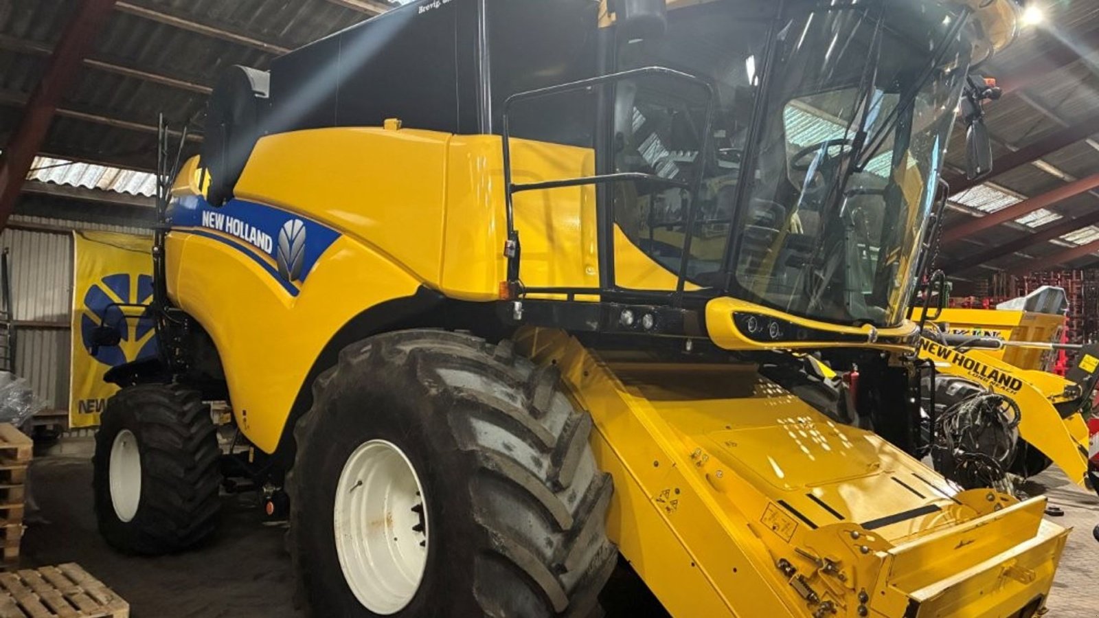 Mähdrescher del tipo New Holland CX8.70 CX 8.70 SLH 25 fod variofeed, Gebrauchtmaschine en Tinglev (Imagen 1)