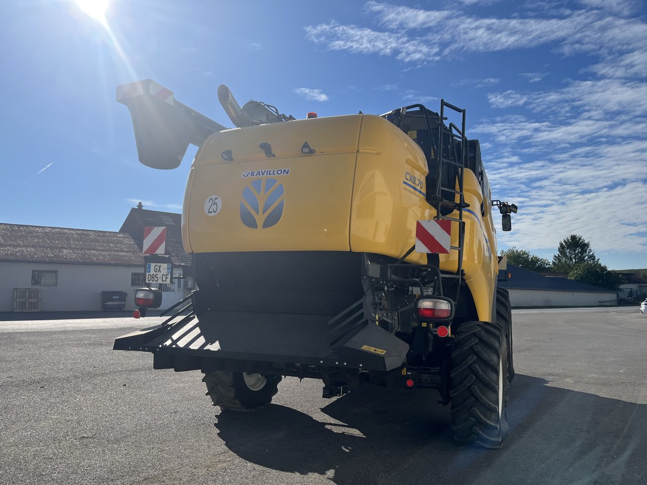 Mähdrescher del tipo New Holland CX8.70, Gebrauchtmaschine In VERT TOULON (Immagine 9)