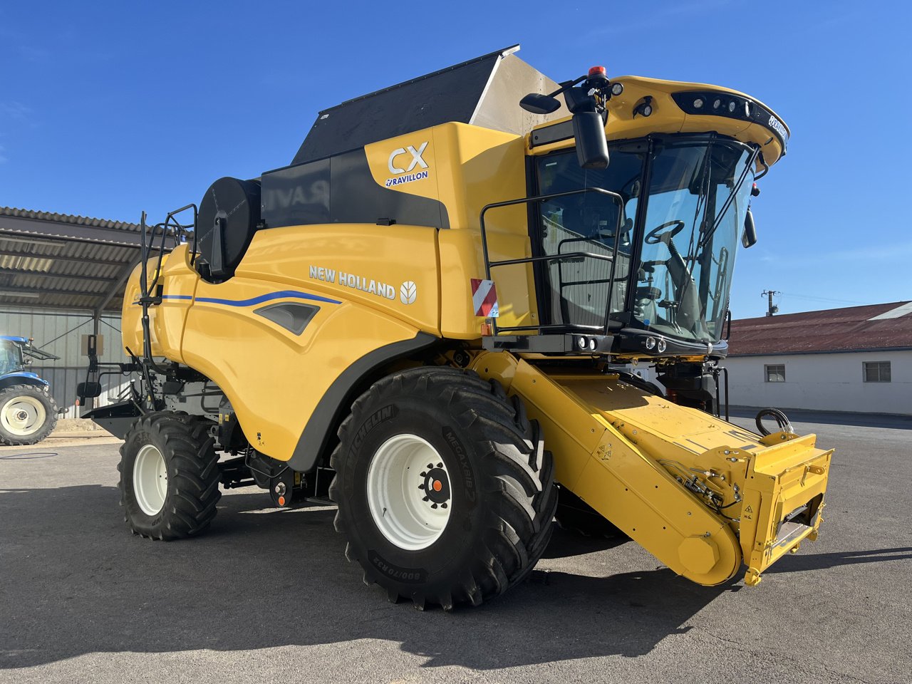 Mähdrescher Türe ait New Holland CX8.70, Gebrauchtmaschine içinde VERT TOULON (resim 9)