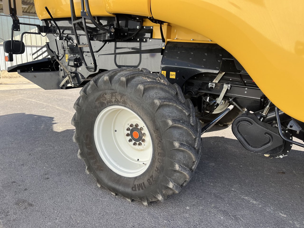 Mähdrescher Türe ait New Holland CX8.70, Gebrauchtmaschine içinde VERT TOULON (resim 11)