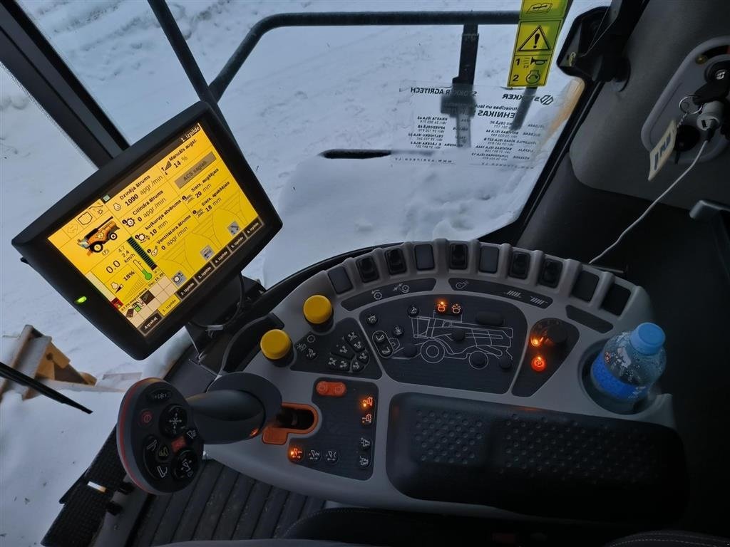 Mähdrescher tipa New Holland CX8.80 Incl. Skærebord og vogn. Ring til Ulrik på 40255544. Jeg snakker Jysk, tysk og engelsk., Gebrauchtmaschine u Kolding (Slika 8)