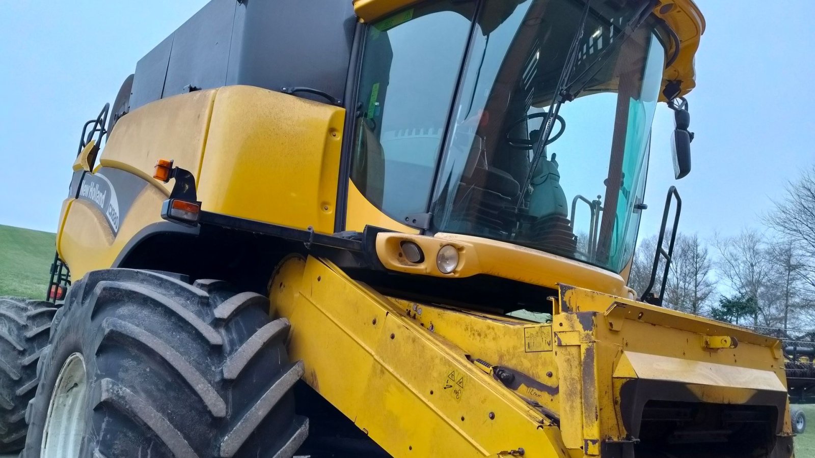 Mähdrescher del tipo New Holland CX880, Gebrauchtmaschine en Holstebro (Imagen 2)