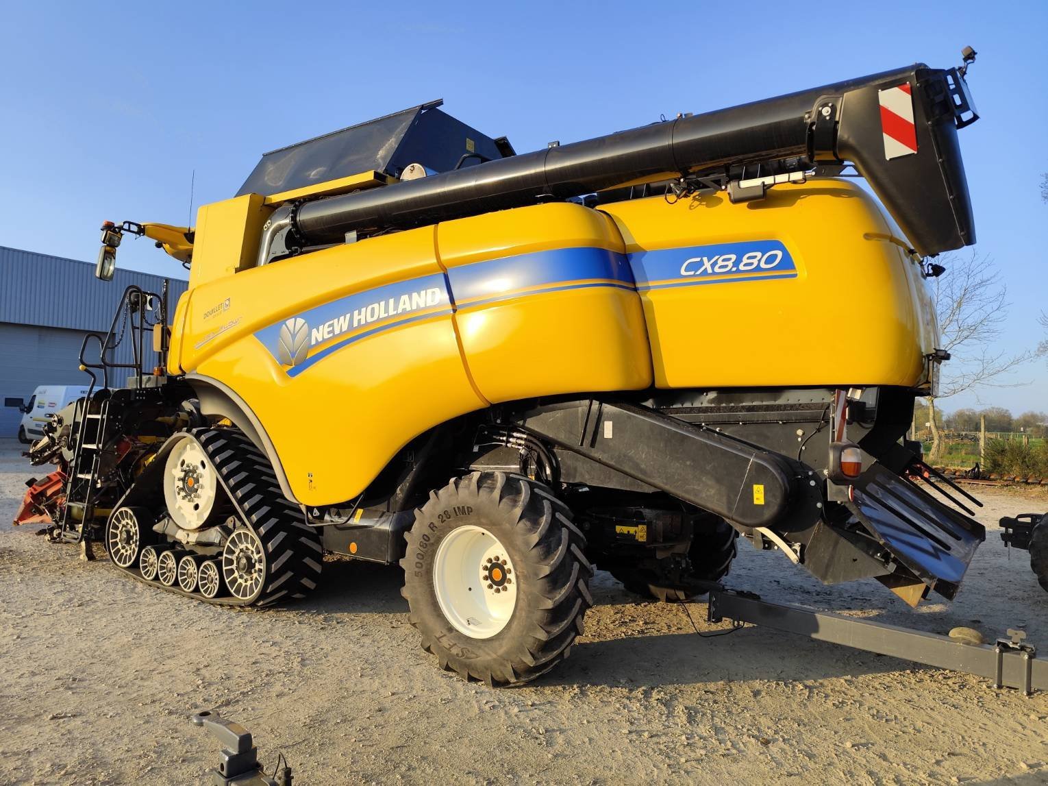 Mähdrescher du type New Holland CX8.80SMARTTRAX, Gebrauchtmaschine en Le Horps (Photo 3)
