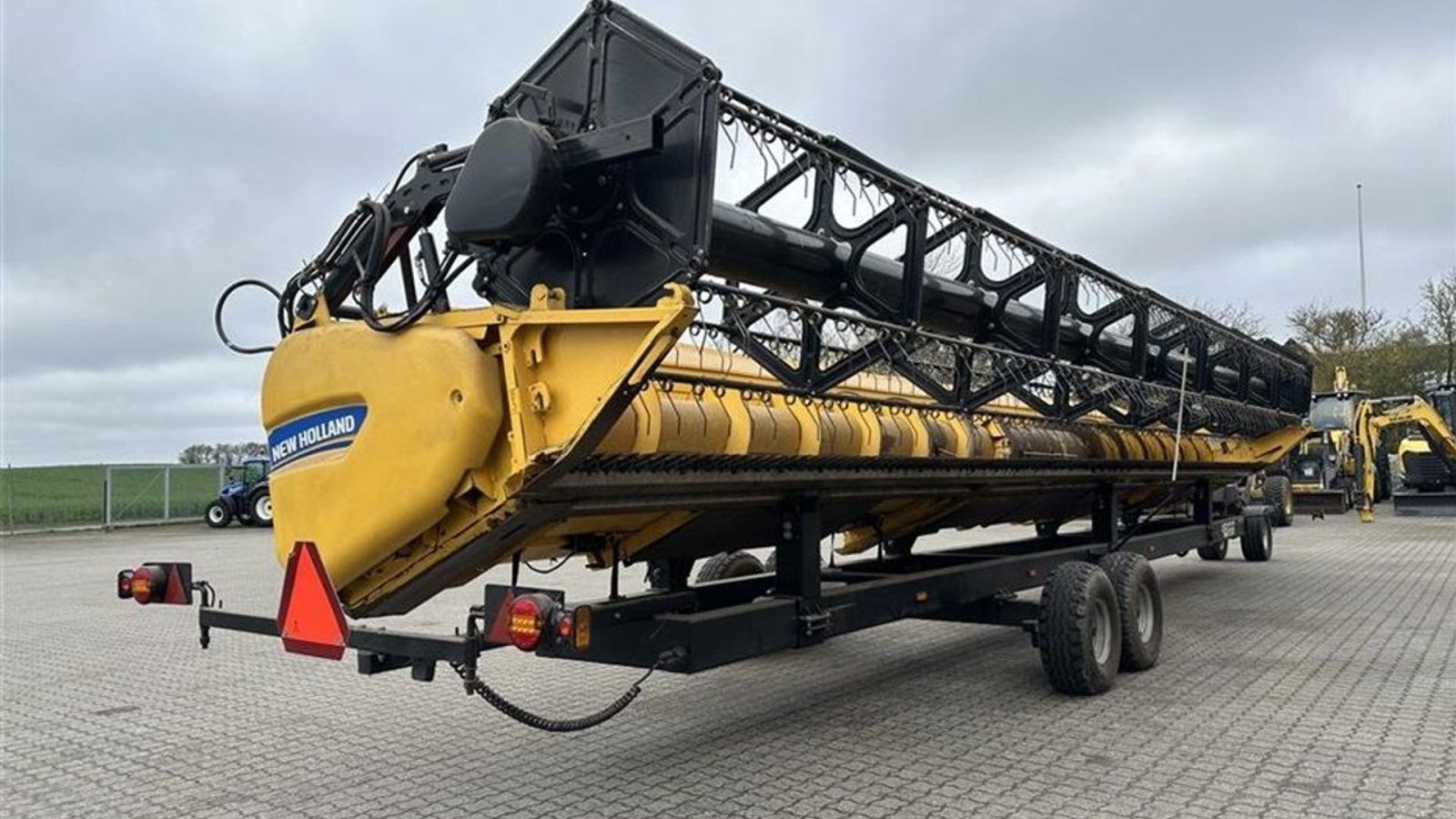 Mähdrescher des Typs New Holland CX8.85 SLH + 35” VarioFeed HD, Gebrauchtmaschine in Gjerlev J. (Bild 22)