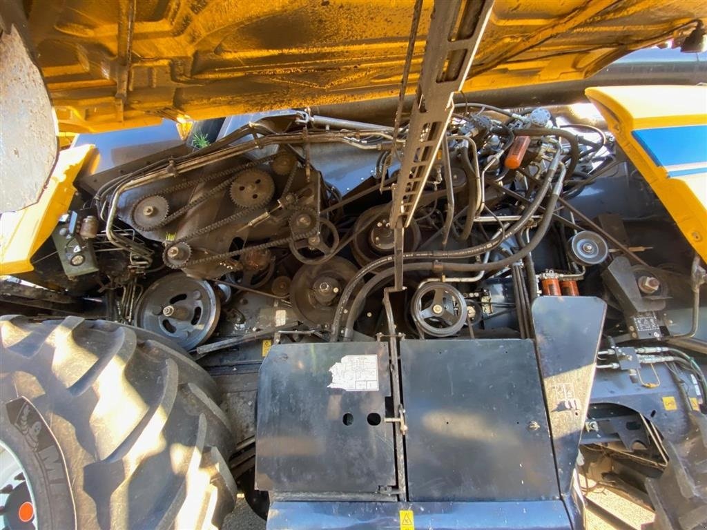 Mähdrescher типа New Holland CX8.90 SLH SLS!!!  GPS. Incl. 9 meter skærebord og vogn., Gebrauchtmaschine в Kolding (Фотография 13)