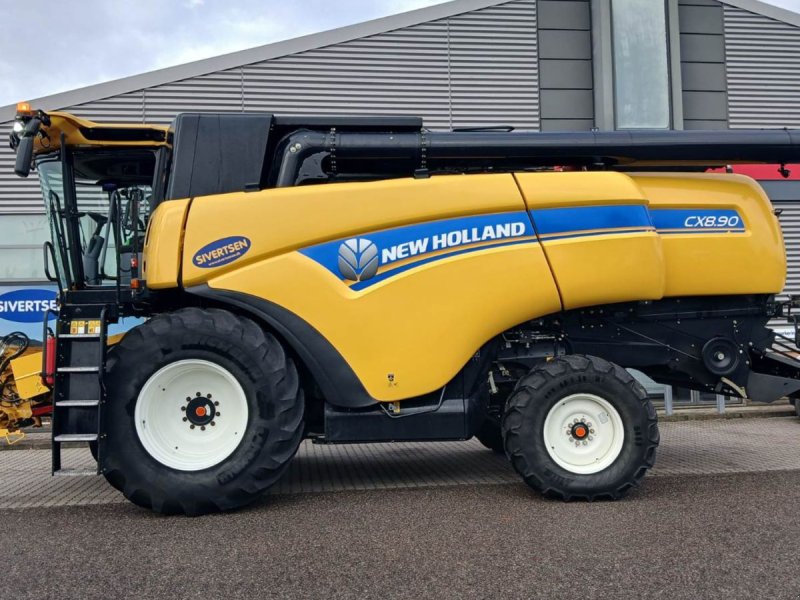 Mähdrescher des Typs New Holland CX8.90 SLH, Gebrauchtmaschine in Roskilde (Bild 1)