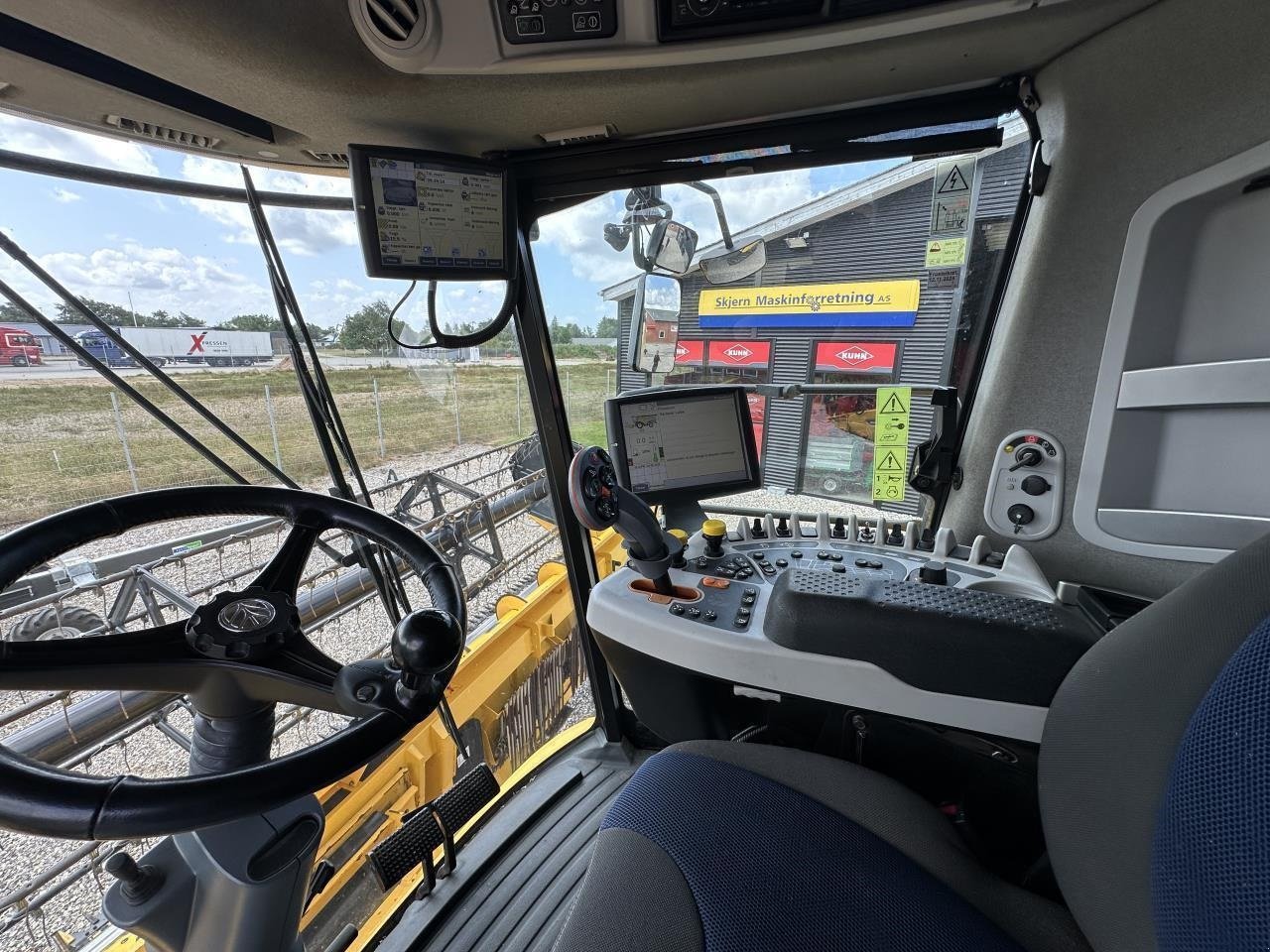 Mähdrescher del tipo New Holland CX8.90 ST5 ZED, Gebrauchtmaschine In Skjern (Immagine 14)