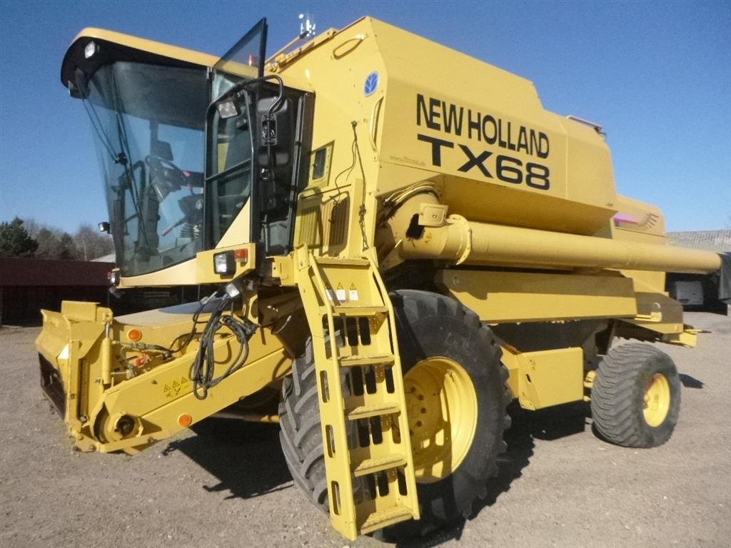 Mähdrescher des Typs New Holland KØBES : TX 62, 63, 64, 65, 66, 68, Gebrauchtmaschine in Skive (Bild 3)