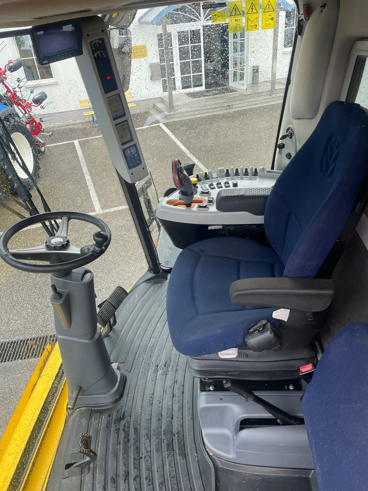 Mähdrescher of the type New Holland New Holland TC5070, Gebrauchtmaschine in Burgkirchen (Picture 11)