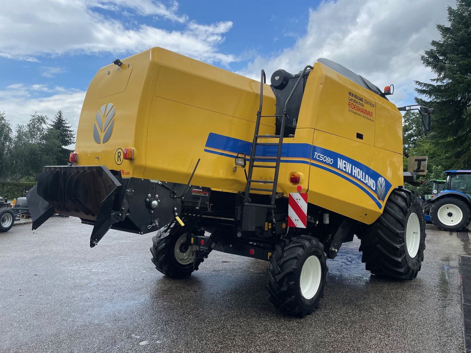Mähdrescher of the type New Holland New Holland TC5070, Gebrauchtmaschine in Burgkirchen (Picture 5)