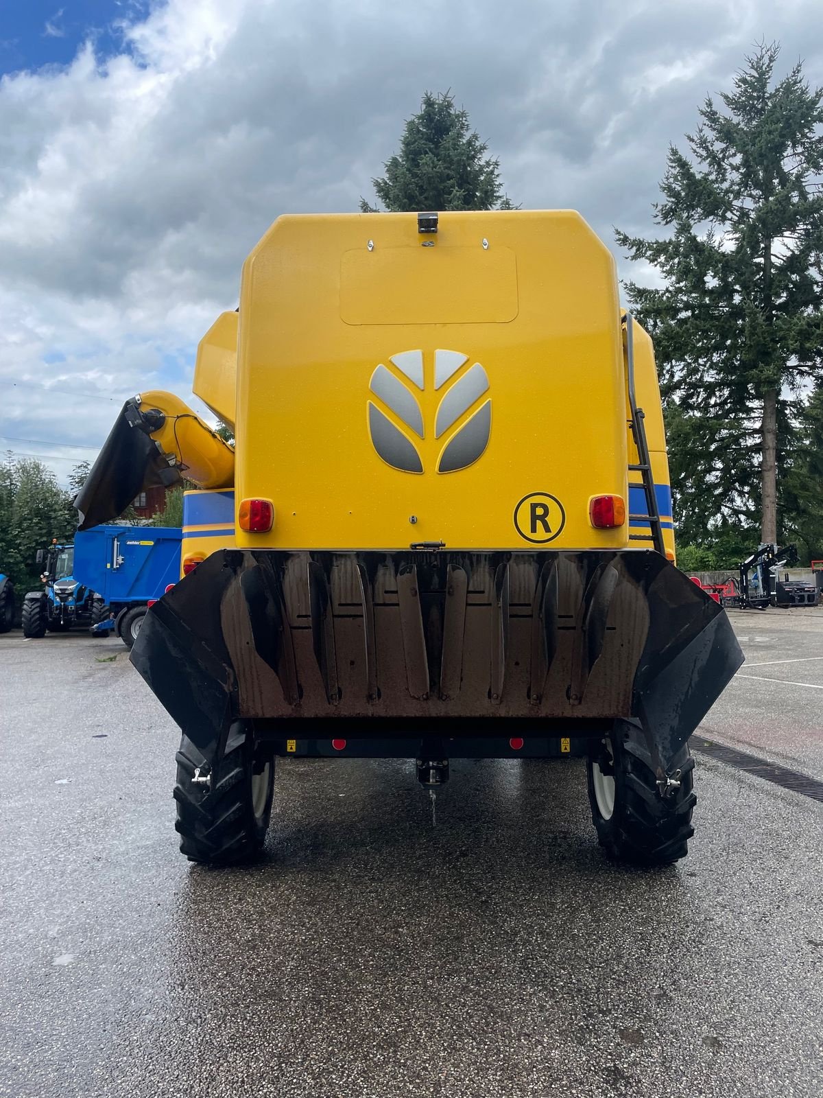 Mähdrescher of the type New Holland New Holland TC5070, Gebrauchtmaschine in Burgkirchen (Picture 4)