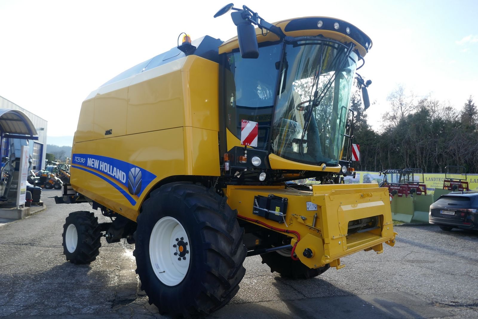 Mähdrescher of the type New Holland TC 5.90, Gebrauchtmaschine in Villach (Picture 4)