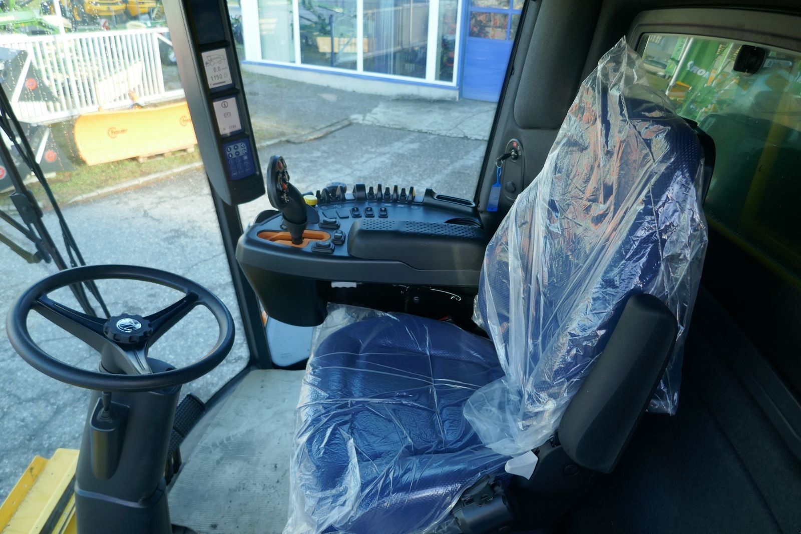 Mähdrescher of the type New Holland TC 5.90, Gebrauchtmaschine in Villach (Picture 9)