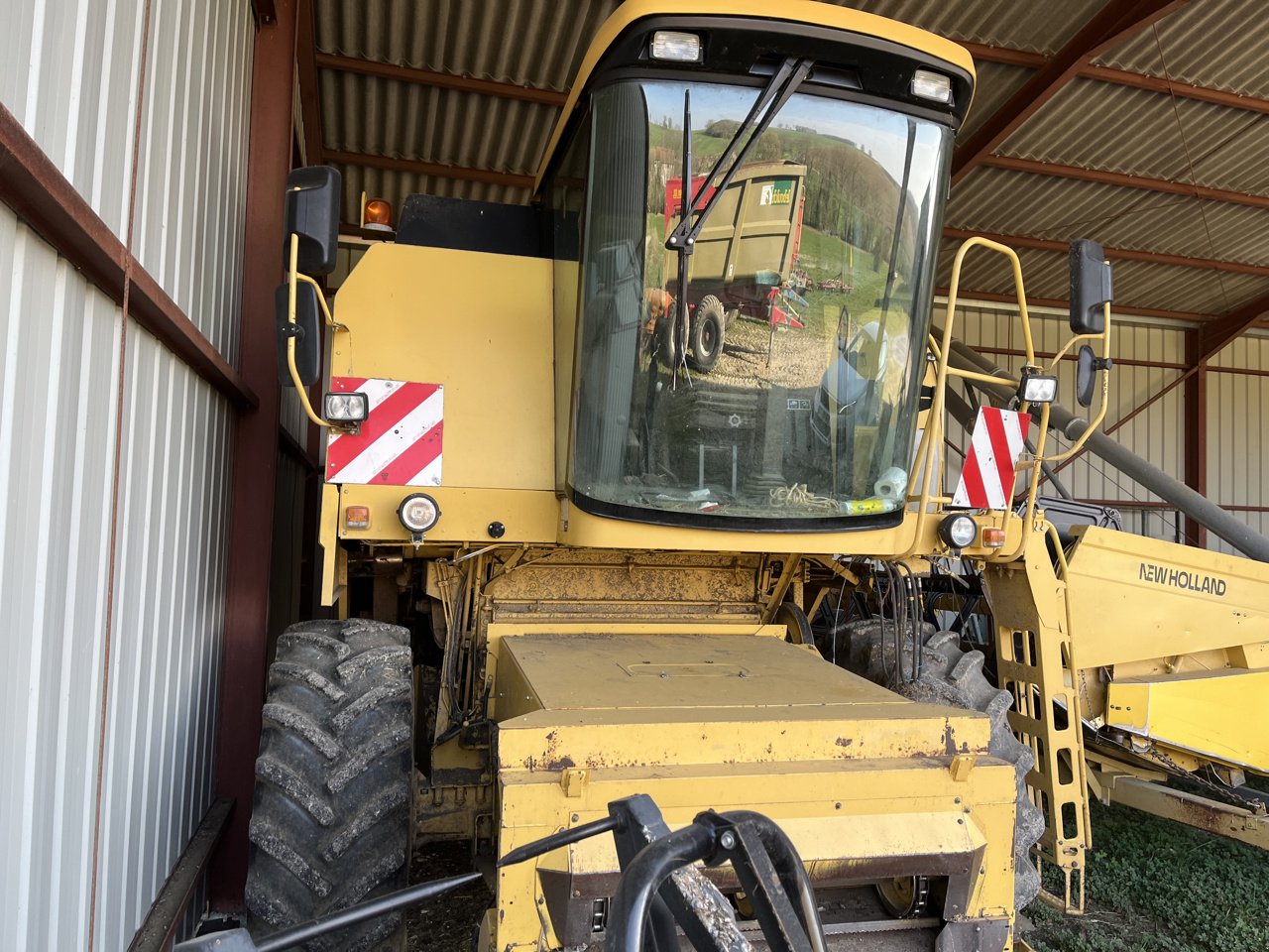 Mähdrescher des Typs New Holland Tc56, Gebrauchtmaschine in VERT TOULON (Bild 2)