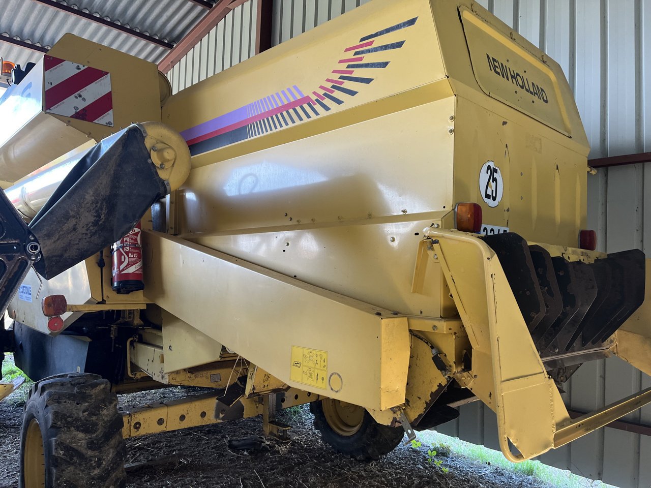 Mähdrescher des Typs New Holland Tc56, Gebrauchtmaschine in VERT TOULON (Bild 3)