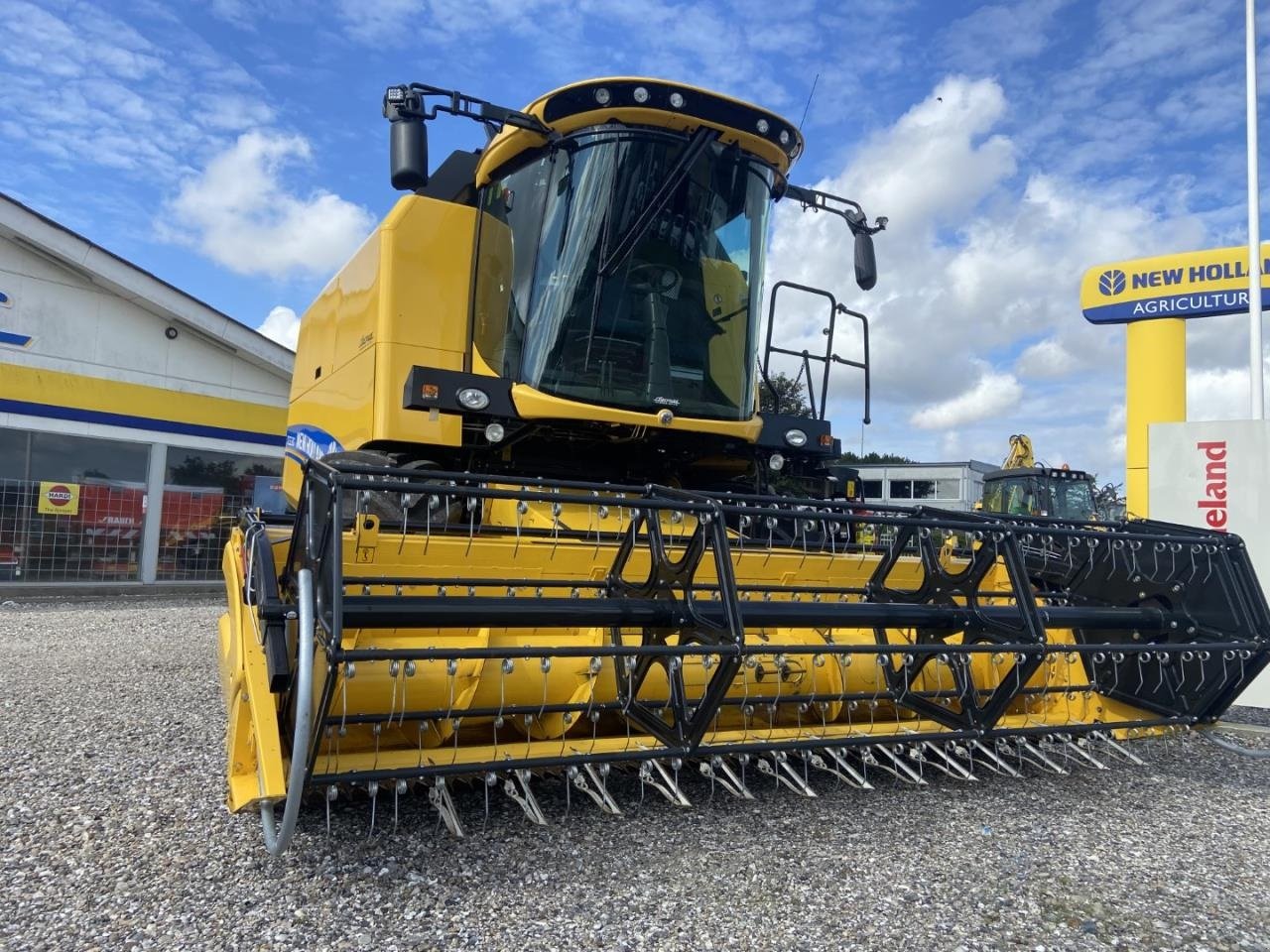 Mähdrescher tipa New Holland TC5.90 Stage V, Gebrauchtmaschine u Herning (Slika 1)