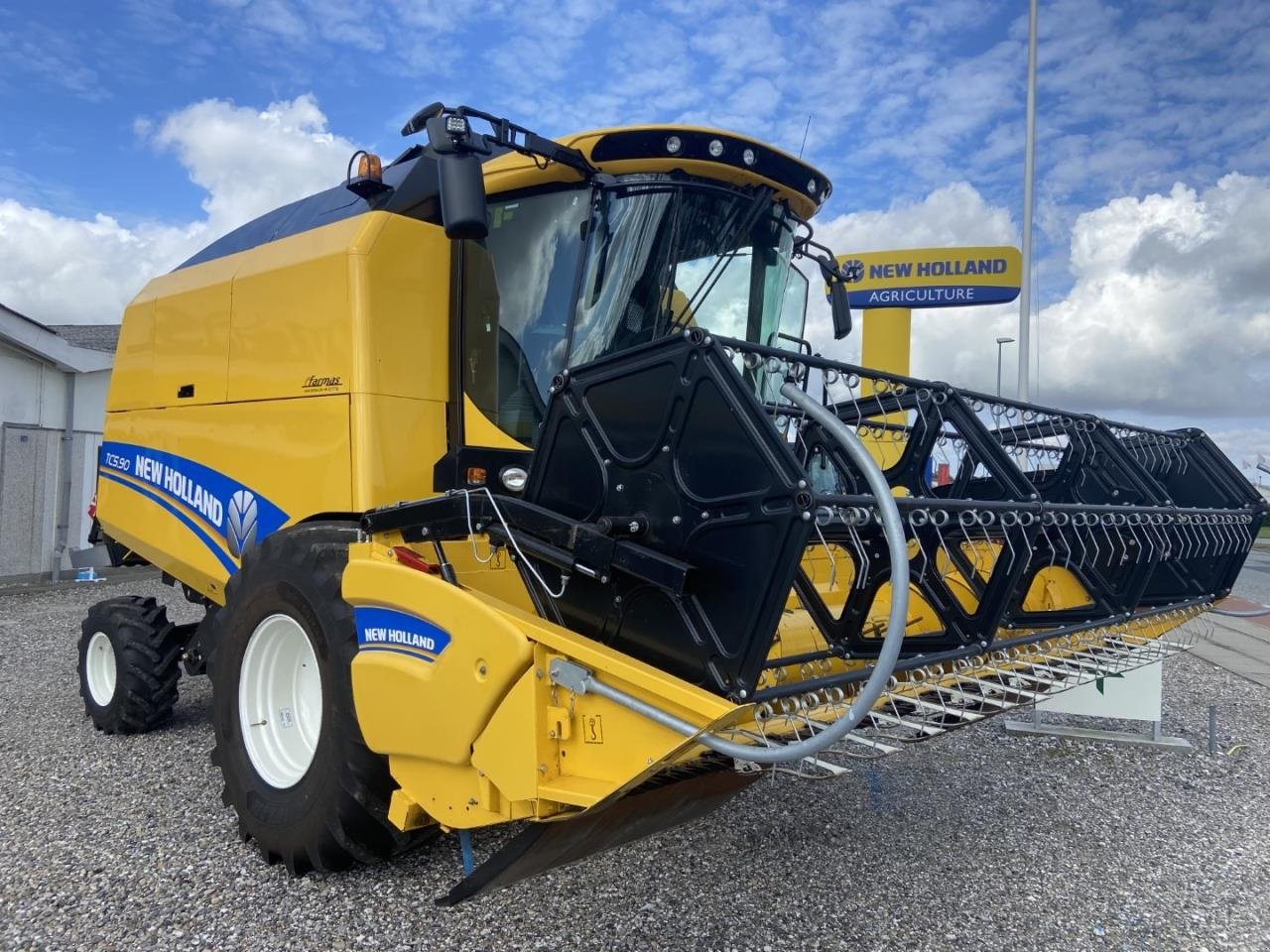 Mähdrescher tipa New Holland TC5.90 Stage V, Gebrauchtmaschine u Herning (Slika 2)