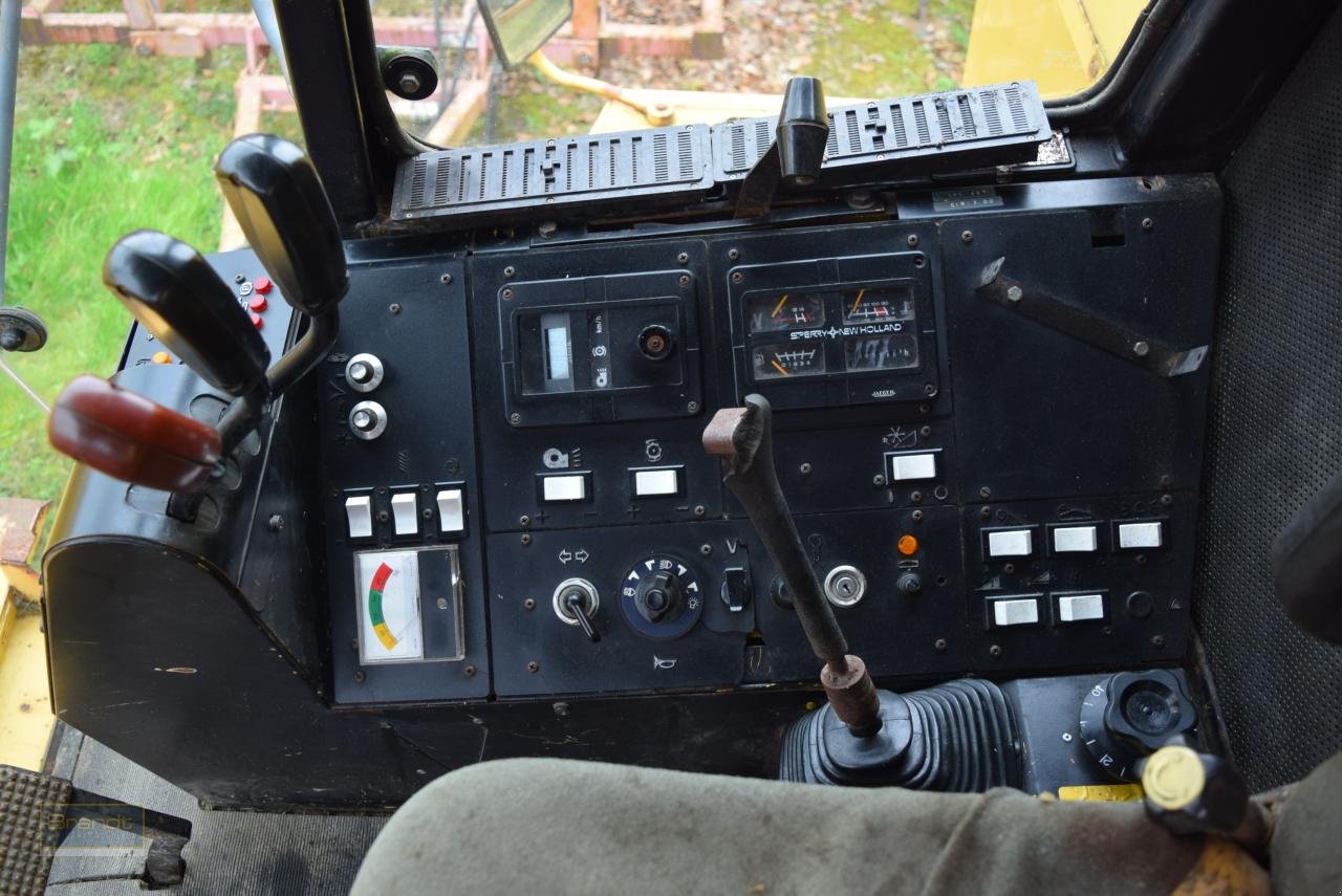 Mähdrescher tip New Holland TF 42, Gebrauchtmaschine in Oyten (Poză 9)