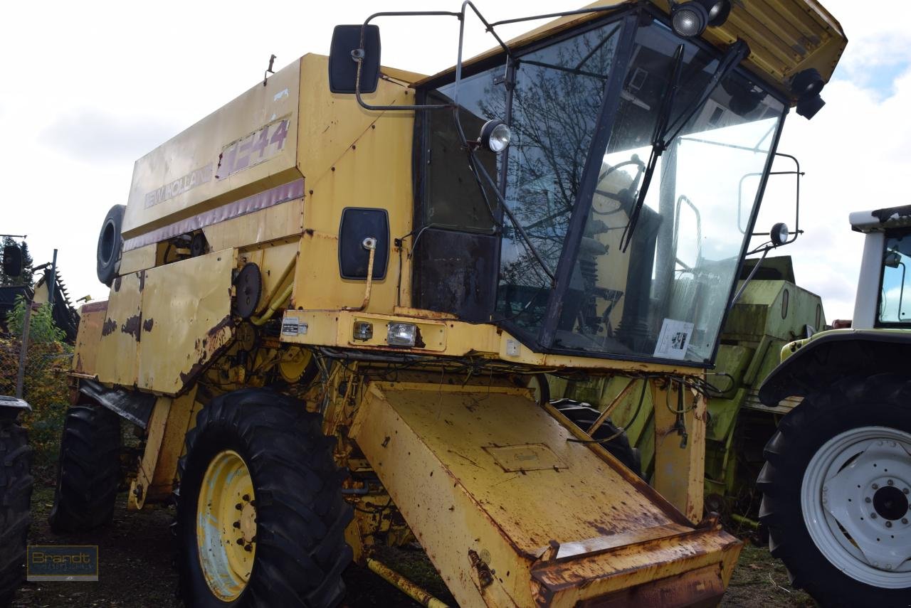 Mähdrescher типа New Holland TF 44, Gebrauchtmaschine в Oyten (Фотография 1)