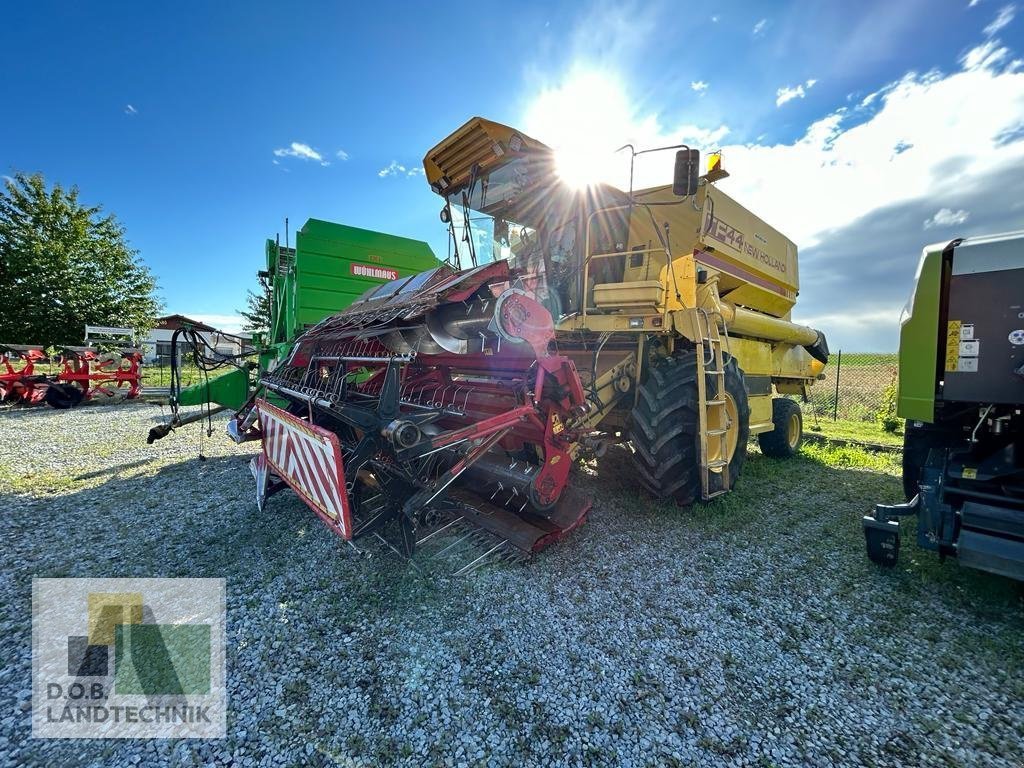 Mähdrescher of the type New Holland TF 44, Gebrauchtmaschine in Leiblfing (Picture 2)