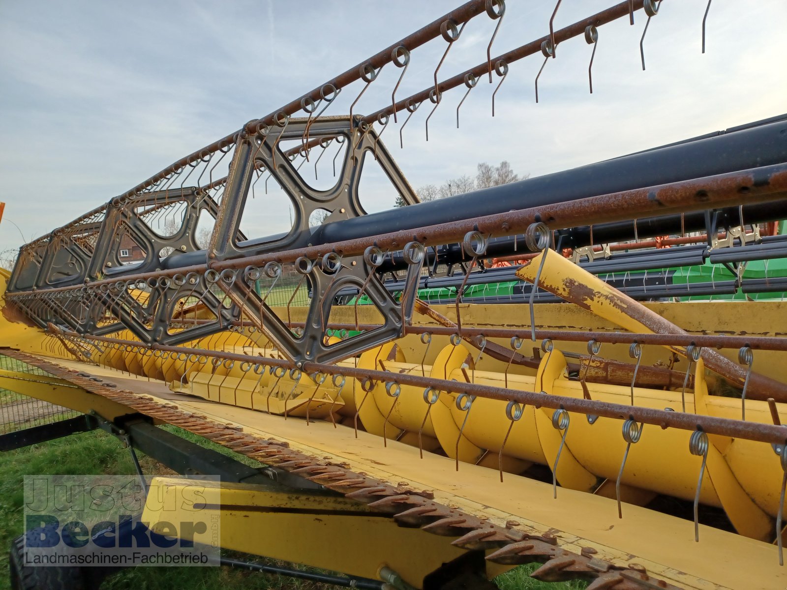 Mähdrescher of the type New Holland TF 78, Gebrauchtmaschine in Weimar-Niederwalgern (Picture 19)