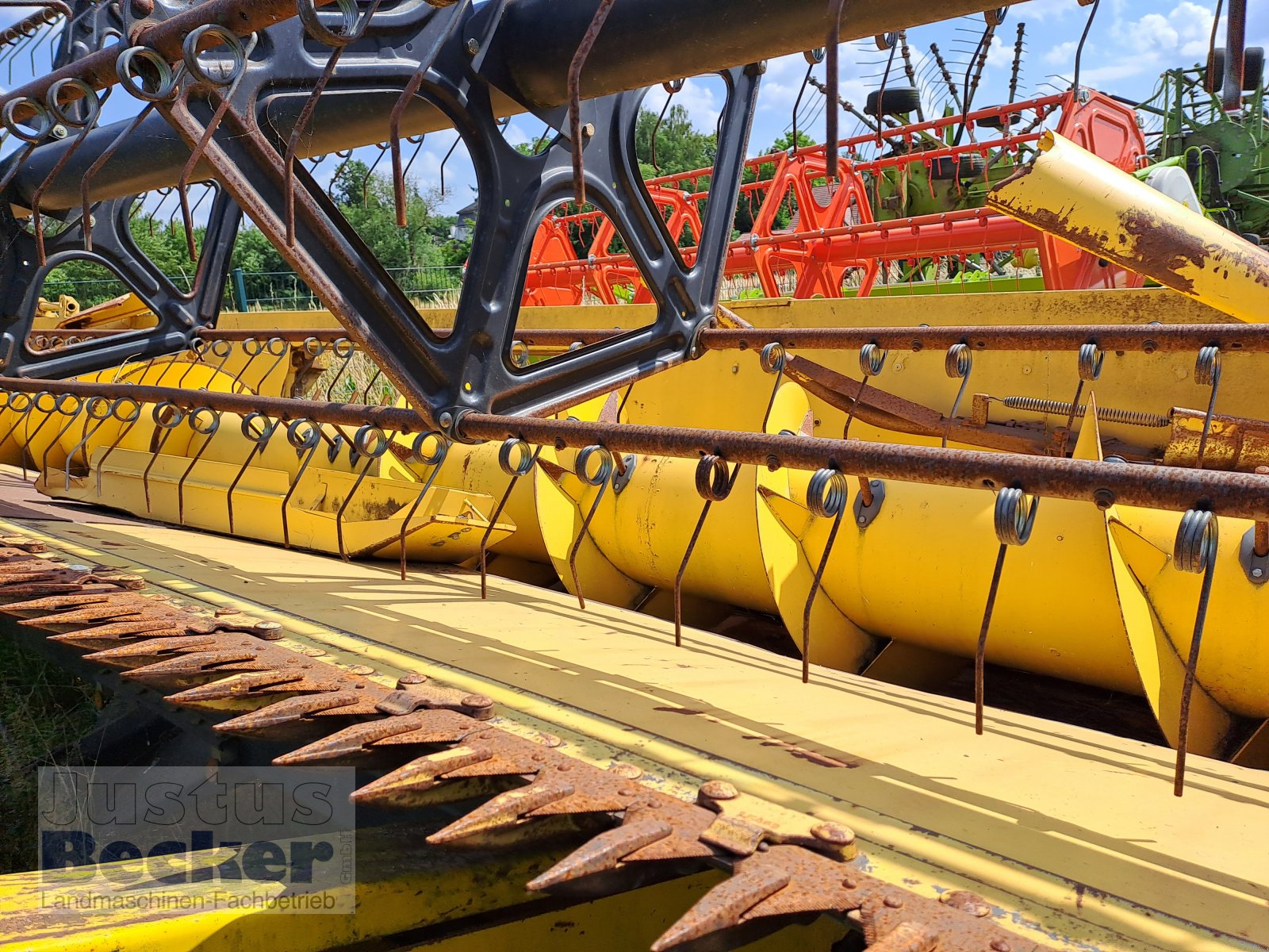 Mähdrescher of the type New Holland TF 78, Gebrauchtmaschine in Weimar-Niederwalgern (Picture 23)