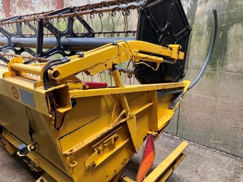 Mähdrescher of the type New Holland TF78 SLH, Gebrauchtmaschine in Middelfart (Picture 8)