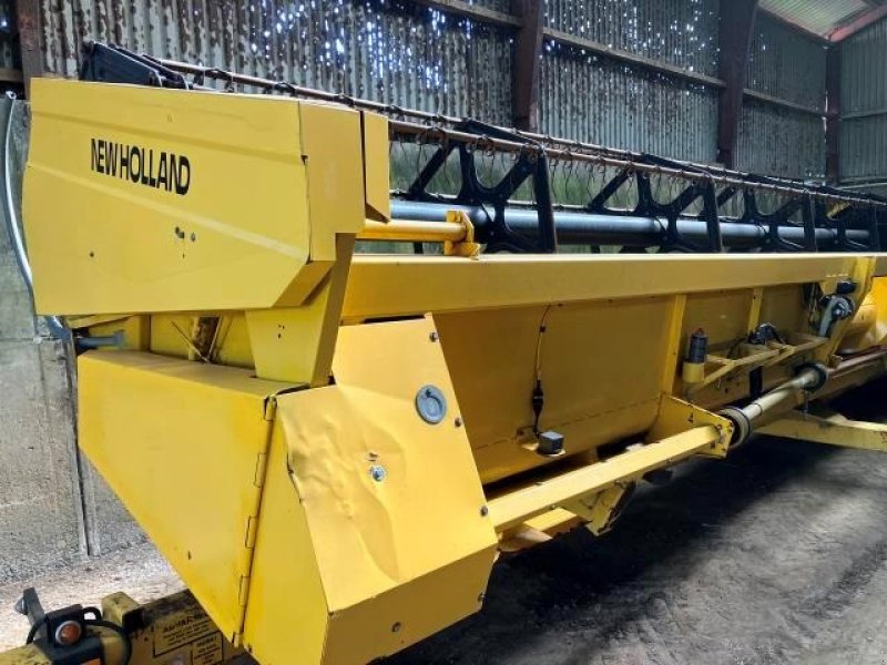 Mähdrescher of the type New Holland TF78 SLH, Gebrauchtmaschine in Middelfart (Picture 10)