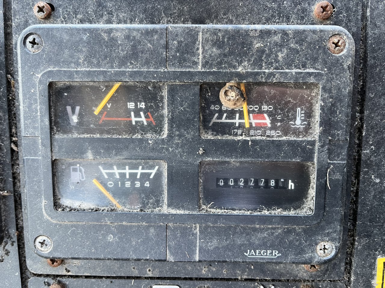 Mähdrescher Türe ait New Holland TX 32, Gebrauchtmaschine içinde VERT TOULON (resim 11)