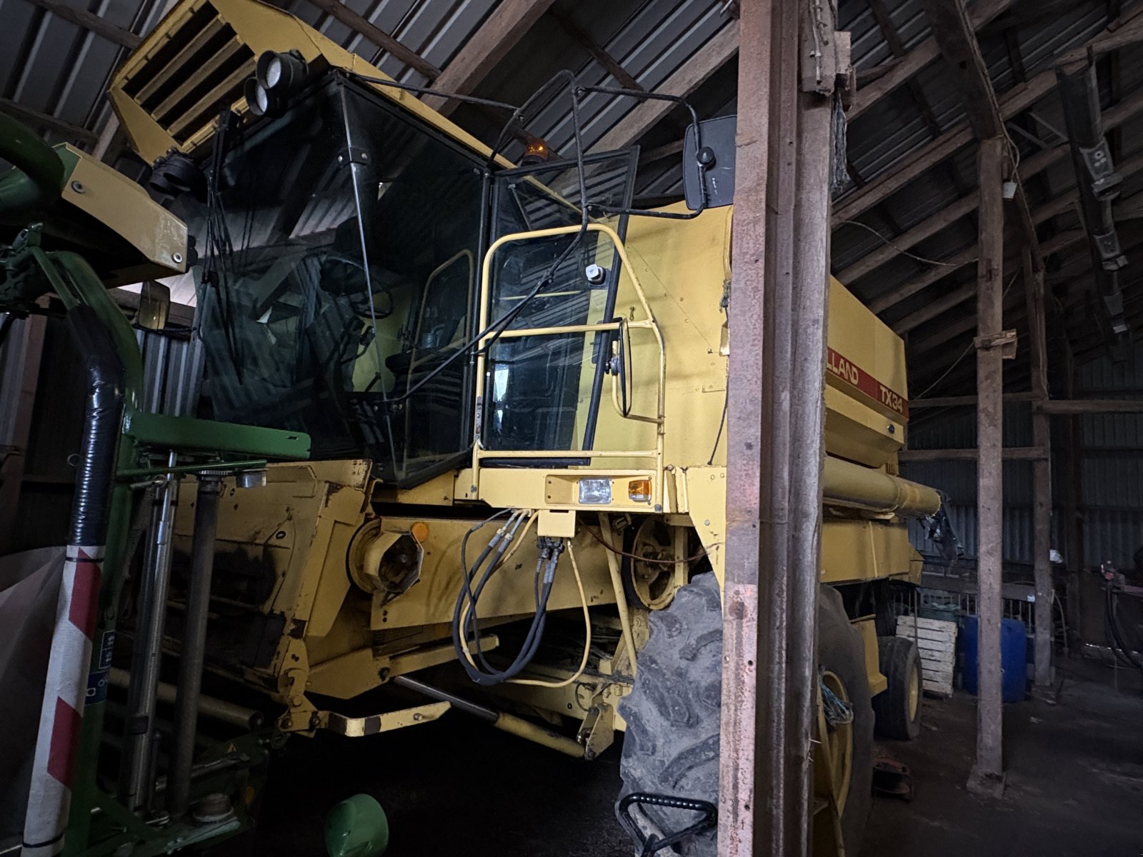 Mähdrescher des Typs New Holland TX 34 SLH, Gebrauchtmaschine in Thisted (Bild 5)