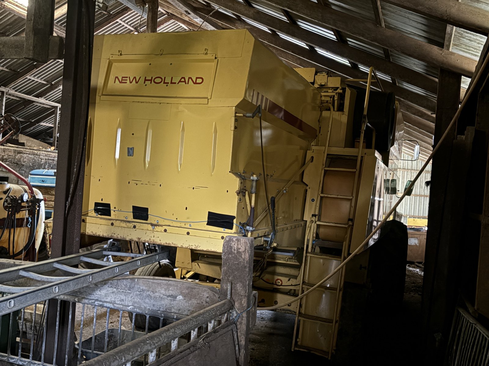 Mähdrescher des Typs New Holland TX 34 SLH, Gebrauchtmaschine in Thisted (Bild 4)