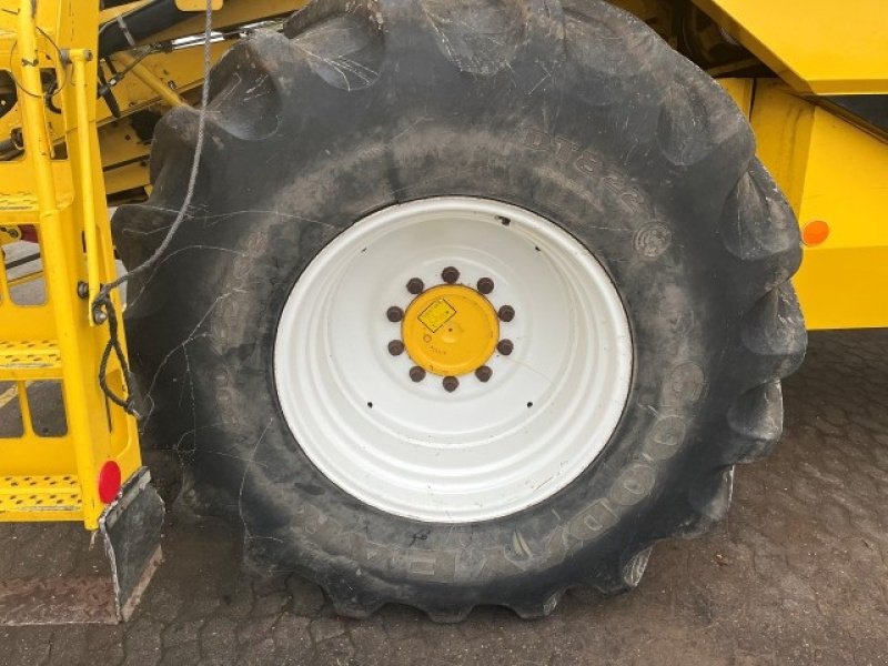 Mähdrescher типа New Holland TX 66 SLH 20 FOD, Gebrauchtmaschine в Rødding (Фотография 17)