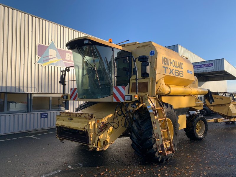 Mähdrescher del tipo New Holland TX 66, Gebrauchtmaschine In TREMEUR