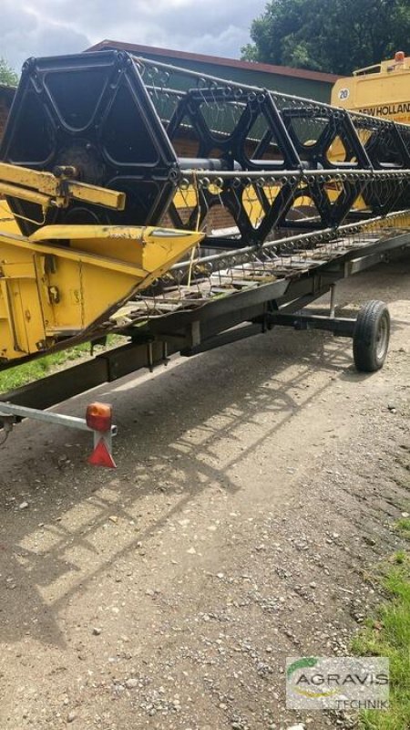 Mähdrescher of the type New Holland TX 67, Gebrauchtmaschine in Schneverdingen (Picture 11)