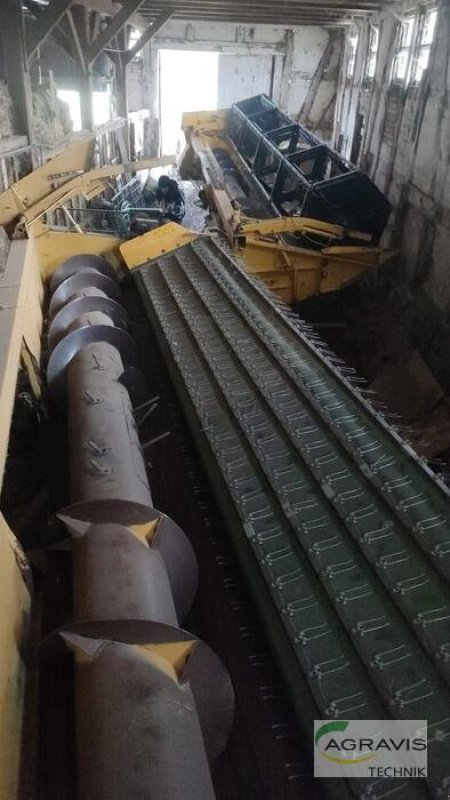 Mähdrescher of the type New Holland TX 67, Gebrauchtmaschine in Schneverdingen (Picture 18)