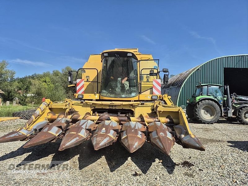 Mähdrescher of the type New Holland TX 68 Plus, Gebrauchtmaschine in Mediasch (Picture 2)