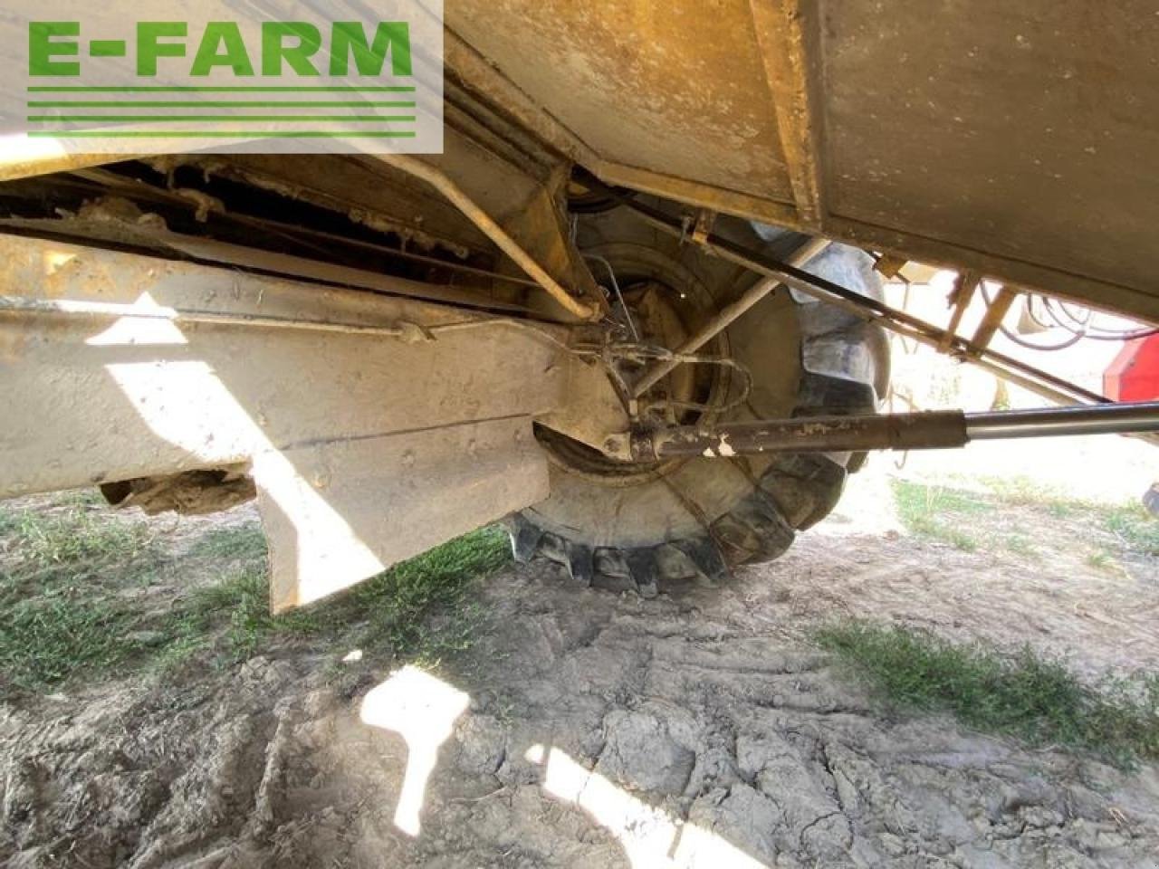 Mähdrescher of the type New Holland tx68, Gebrauchtmaschine in SZEGED (Picture 9)